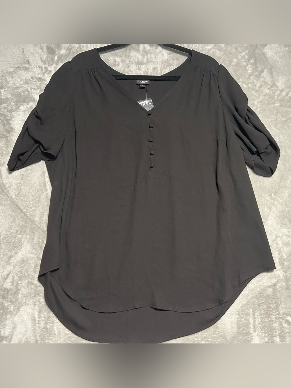 Torrid Harper Georgette V Neck Ruched Sleeve Blouse Top Women’s 2X 2 Black